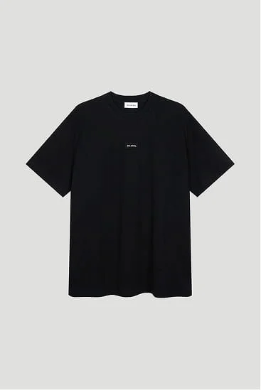 Black T-shirt